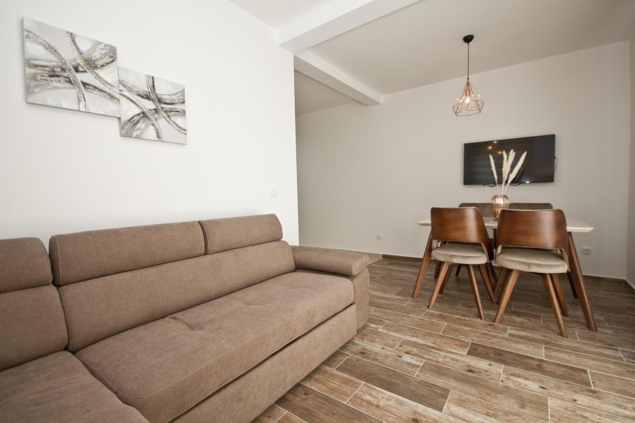 Igman Apartments Tivat Kültér fotó